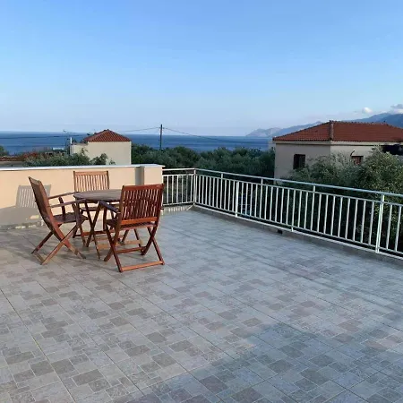 Mani Apartment Kotronas